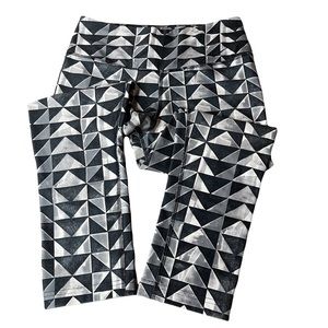 Nike DriFit Crop Geometric Print XS Leggings